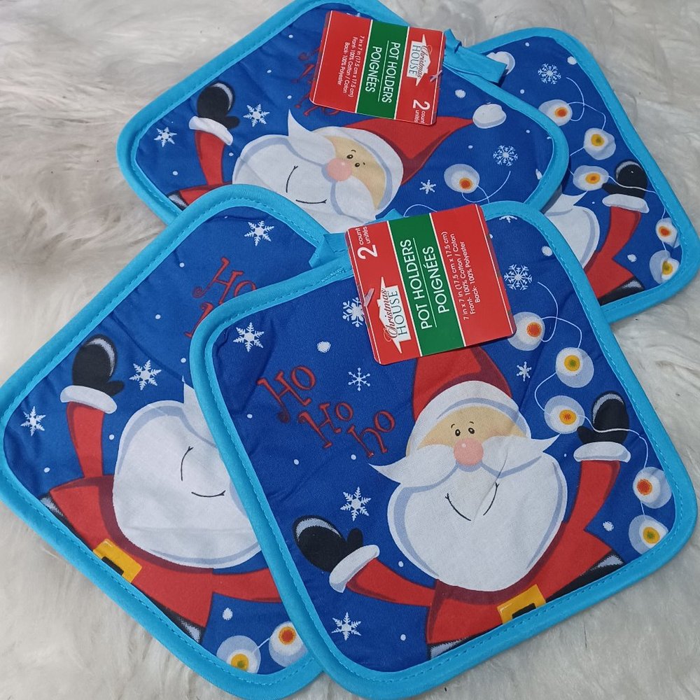 NWT Christmas House 4 pot holders Santa Claus 7-in x 7-in